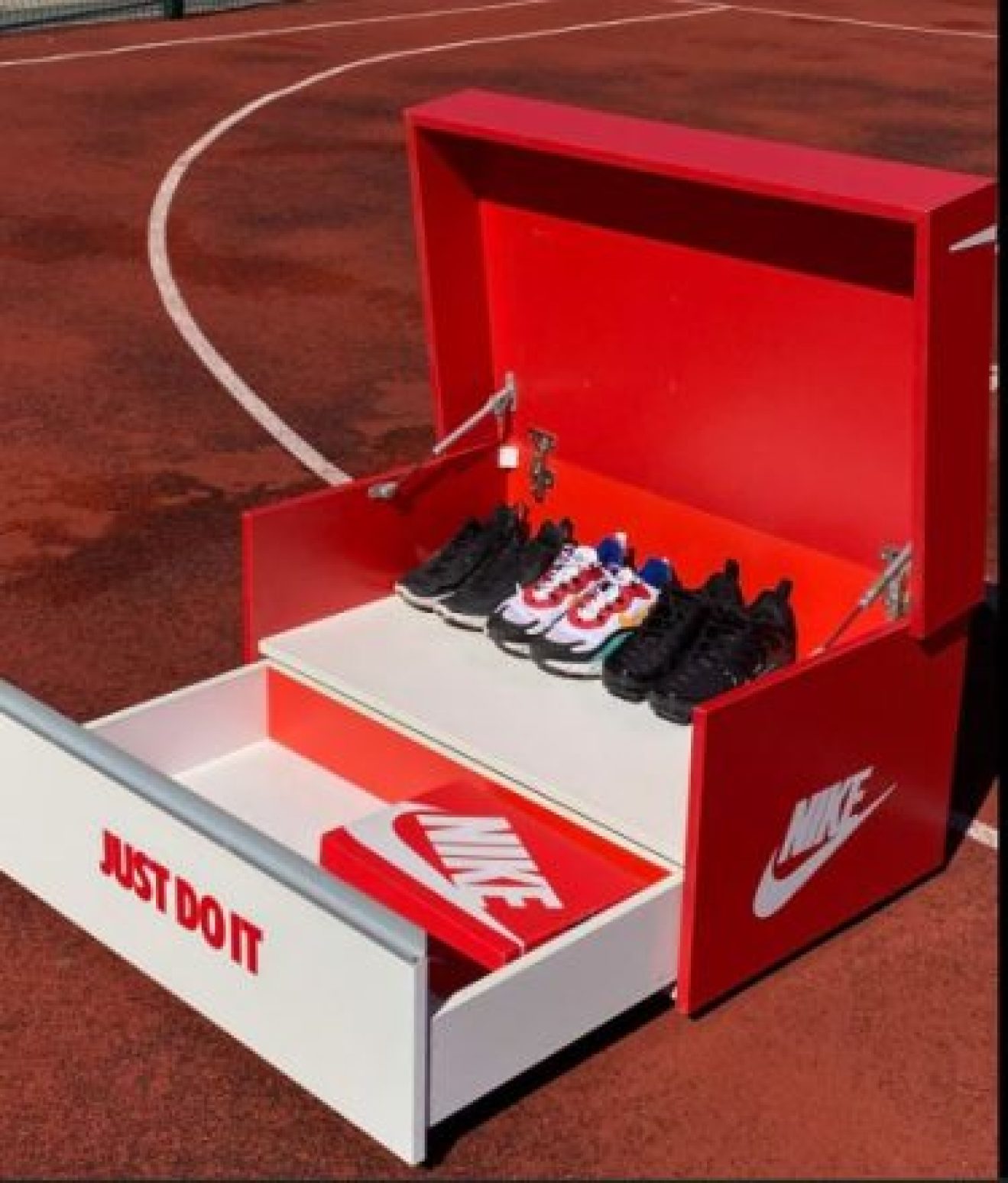 5 Giant Nike Shoe Boxes: Are They Cool? - The Shoe Box NYC