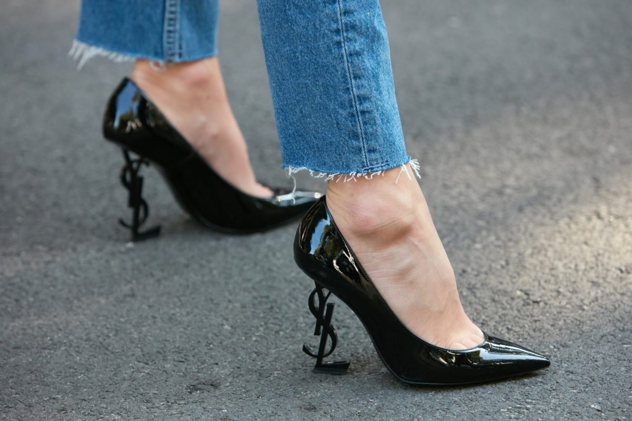 Yves Saint Laurent Shoe Size Chart: Why Should You Wear YSL Heels ...