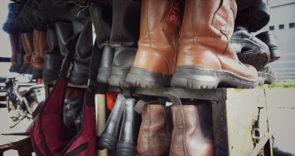 How To Measure Cowboy Boots Sizes? - The Shoe Box NYC