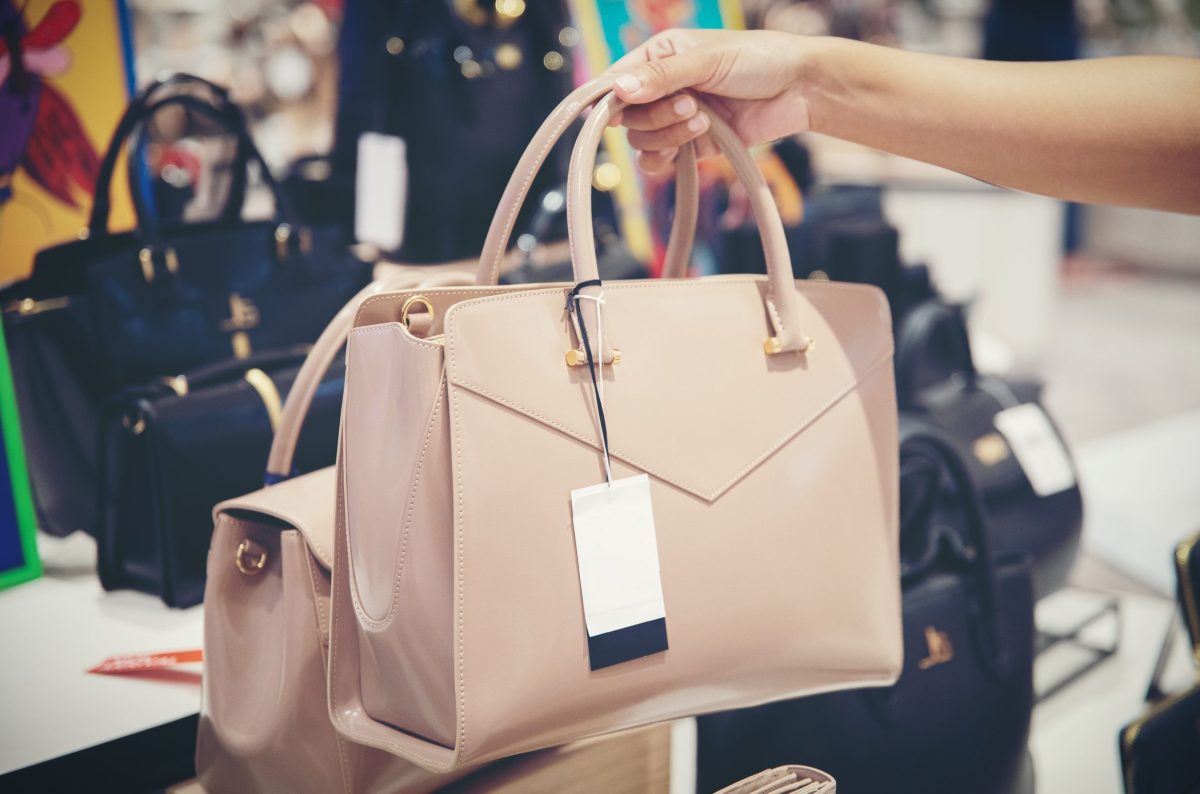 An Ultimate Guide On Buying and Wearing Handbags - The Shoe Box NYC